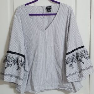 Liz Claiborne Size 4X Shirt with Bell Sleeves